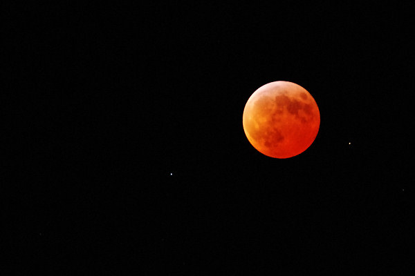 Luna rossa