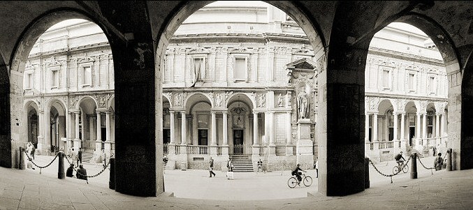 Milano - Piazza Mercanti